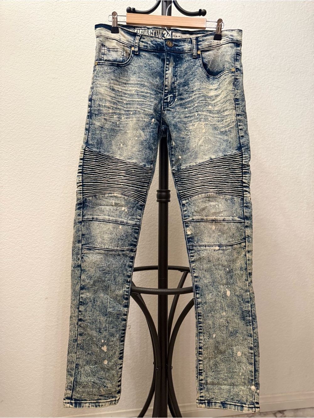 Reason Men's Light Blue Washed Slim Straight Jeans